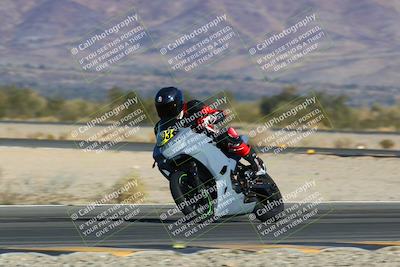 media/Jan-13-2024-SoCal Trackdays (Sat) [[9c032fe5aa]]/Turn 14 (10am)/